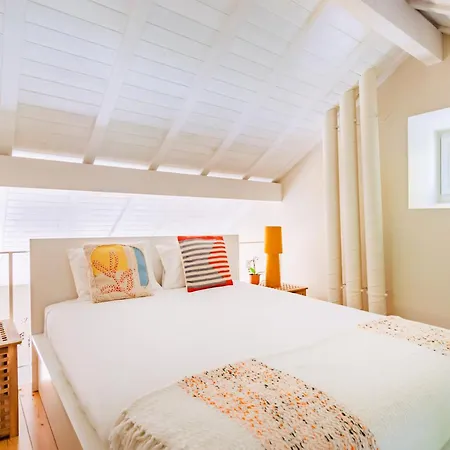 Graca Cozy Lofts, Authentic Gem アパート